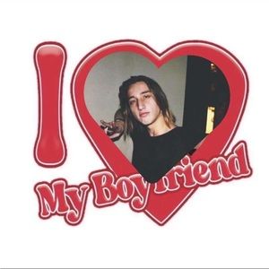 Meet your Posher, Kira